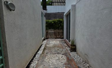 DEPARTAMENTO EN VENTA CON JARDÍN EN FRACCIONAMIENTO PRIVADO- RESIDENCIAL BOSQUES TRES MARÍAS