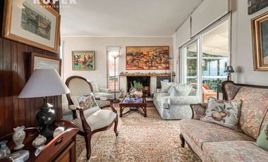HERMOSA CASA EN LOS ALMENDROS CON PISCINA Y VISTA AL MAR