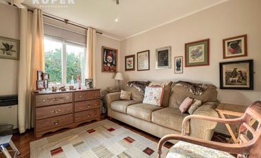 HERMOSA CASA EN LOS ALMENDROS CON PISCINA Y VISTA AL MAR