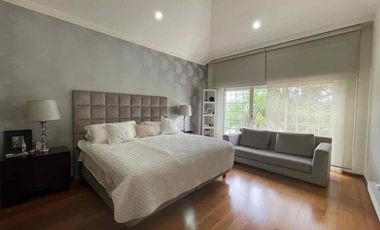 RESIDENCIA EN CONDOMINIO CON JARDÍN EN UNA EXCELENTE UBICACIÓN