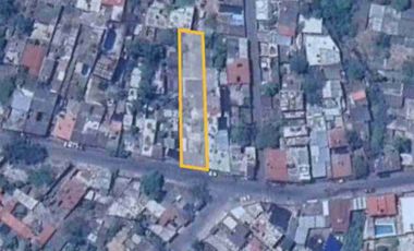 CASA EN VENTA PARA REMODELAR SOBRE AVENIDA PRINCIPAL DE USO RESIDENCIAL Y COMERCIAL