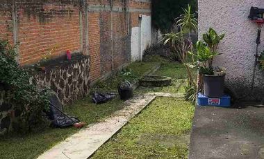 CASA EN VENTA PARA REMODELAR SOBRE AVENIDA PRINCIPAL DE USO RESIDENCIAL Y COMERCIAL