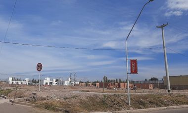 Casa en venta en Nuevo Maipú, Mendoza – 3 dormitorios con patio