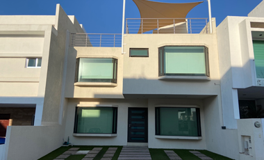 CASA EN RENTA EN LUCEPOLIS, MILENIO III