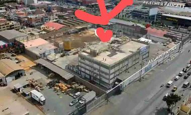 Venta Terreno 10,000m2  + edificación Av Argentina