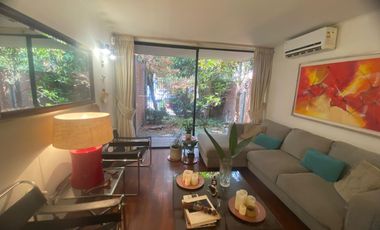 Estupenda casa, 3D, 3b, más servicios con baño, cocina, logia, patio.