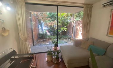 Estupenda casa, 3D, 3b, más servicios con baño, cocina, logia, patio.