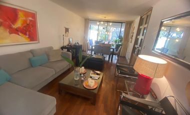 Estupenda casa, 3D, 3b, más servicios con baño, cocina, logia, patio.