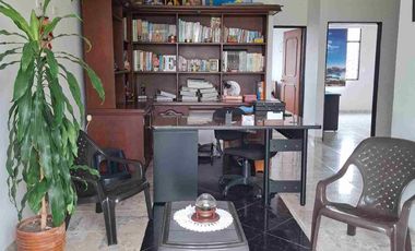 Se vende casa unifamiliar de 2 pisos