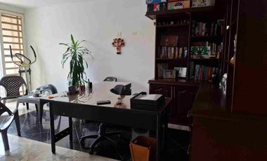 Se vende casa unifamiliar de 2 pisos