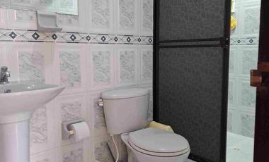 Se vende casa unifamiliar de 2 pisos