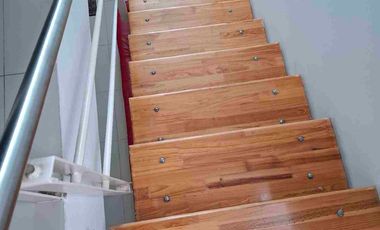 Se vende casa unifamiliar de 2 pisos