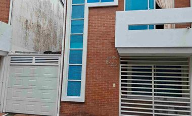 Se vende casa unifamiliar de 2 pisos