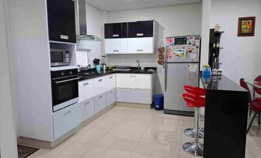 Se vende casa unifamiliar de 2 pisos