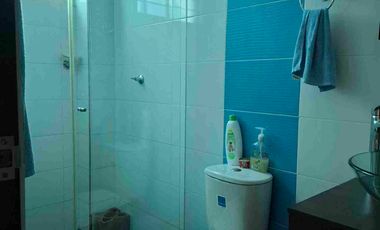 Se vende casa unifamiliar de 2 pisos