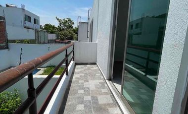 CASA EN VENTA ZONA CENTRO DE JIUTEPEC CON ALBERCA PROPIA Y JARDÍN