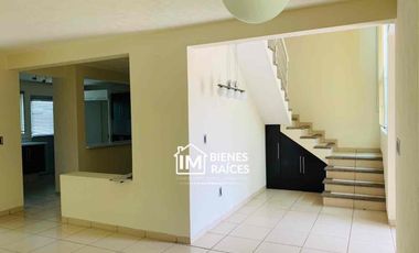 CASA EN RENTA PEDREGAL DEL GIGANTE