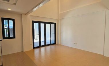 SPACIOUS MODERN DUPLEX HOUSE AND LOYT IN BF HOMES PARANAQUE CITY