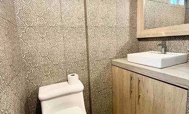 CASA EN ALQUILER URB
PRIVADA CELESIA SECTOR
INGRESO A MACHALA 3
HABITACIONES