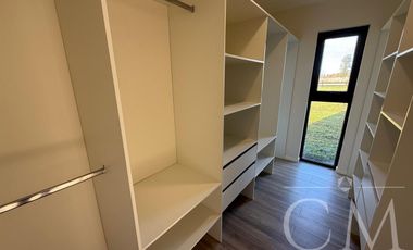 HERMOSA CASA EN PARCELACIÓN CONSOLIDADA EN OSORNO