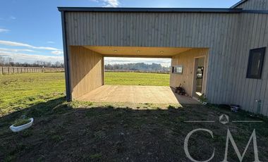 HERMOSA CASA EN PARCELACIÓN CONSOLIDADA EN OSORNO