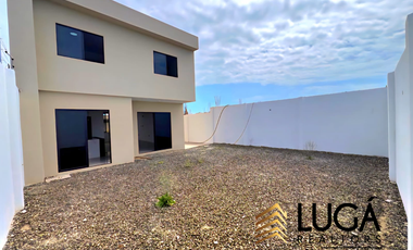 Casa nueva por estrenar con amplio patio en venta sector Los Gavilanes, Manta, Ecuador