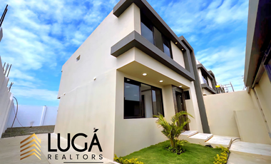 Casa nueva por estrenar con amplio patio en venta sector Los Gavilanes, Manta, Ecuador