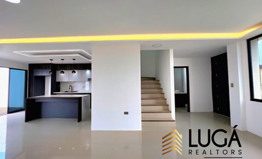 Casa nueva por estrenar con amplio patio en venta sector Los Gavilanes, Manta, Ecuador