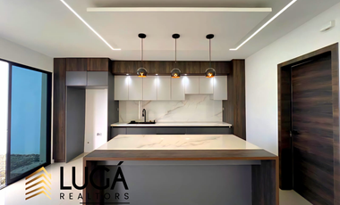 Casa nueva por estrenar con amplio patio en venta sector Los Gavilanes, Manta, Ecuador