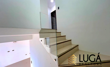 Casa nueva por estrenar con amplio patio en venta sector Los Gavilanes, Manta, Ecuador