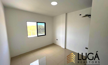 Casa nueva por estrenar con amplio patio en venta sector Los Gavilanes, Manta, Ecuador