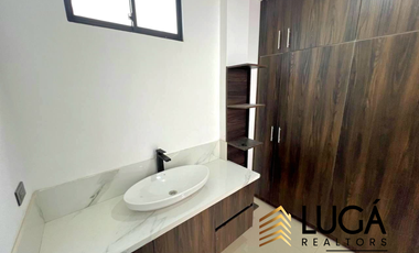 Casa nueva por estrenar con amplio patio en venta sector Los Gavilanes, Manta, Ecuador