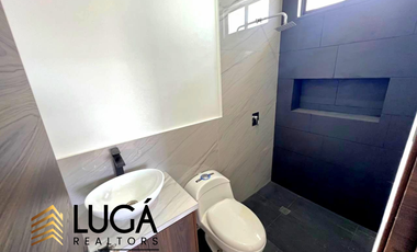 Casa nueva por estrenar con amplio patio en venta sector Los Gavilanes, Manta, Ecuador