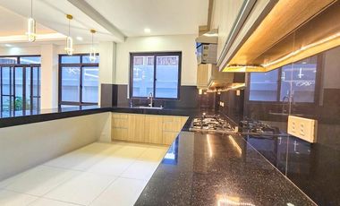 MODERN SPACIOUS SINGLE DETACHED HOUSE AND LOT IN BF HOMES PARAÑAQUE CITY