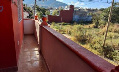 Casa de dos niveles y cuatro recamaras en Chilpancingo, Guerrero.