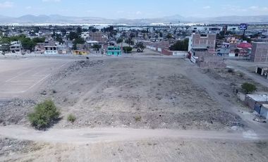 Terreno a 300 m del Aeropuerto del Bajio.