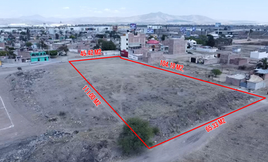 Terreno a 300 m del Aeropuerto del Bajio.