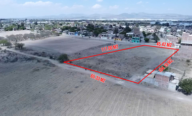 Terreno a 300 m del Aeropuerto del Bajio.