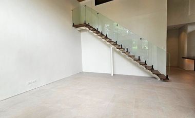 MODERN AND SPACIOUS BUNGALOW HOUSE AND LOT IN BF HOMES PARAÑAQUE CITY