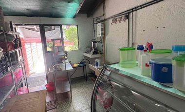 HERMOSA PROPIEDAD EN METEPEC, RODEADA DE 1650 MTS DE JARDÍN. EXCELENTE UBICACIÓN, AVENIDA EN CRECIMIENTO.