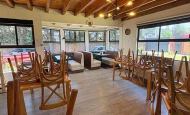 HERMOSA PROPIEDAD EN METEPEC, RODEADA DE 1650 MTS DE JARDÍN. EXCELENTE UBICACIÓN, AVENIDA EN CRECIMIENTO.