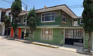 BONITA CASA EN EL CENTRO DEL PUEBLO DE MELCHOR OCAMPO