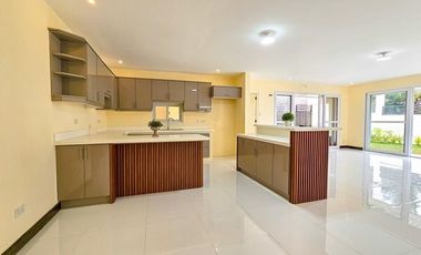 SPACIOUS BUNGALOW HOUSE AND LOT IN BF HOMES PARANAQUE CITY