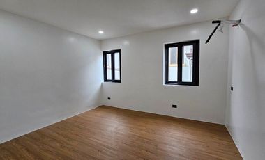 SPACIOUS WITH  5 BEDROOMS SINGLE DETACHED HOUSE AND LOT IN BF HOMES PARAÑAQUE CITY