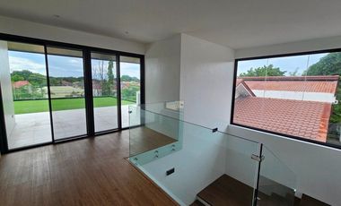 SPACIOUS WITH  5 BEDROOMS SINGLE DETACHED HOUSE AND LOT IN BF HOMES PARAÑAQUE CITY