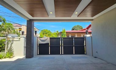 EQUISITE SINGLE DETACHED HOUSE AND LOT IN BF HOMES PARANAQUE CITY