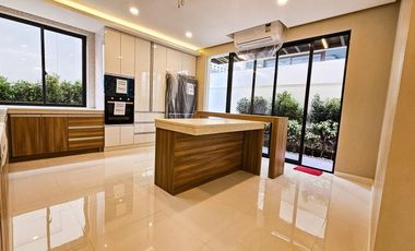SPACIOUS MODERN SINGLE DETACHED HOUSE AND LOT IN BF HOMES PARANAQUE CITY