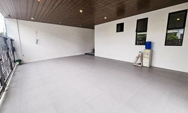 SPACIOUS MODERN SINGLE DETACHED HOUSE AND LOT IN BF HOMES PARANAQUE CITY