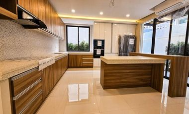 SPACIOUS MODERN SINGLE DETACHED HOUSE AND LOT IN BF HOMES PARANAQUE CITY