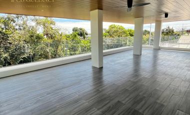 7 BEDROOM FOR SALE IN AYALA ALABANG VILLAGE